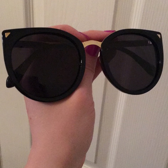 Merry's Cat eye polarized sunglasses. - Picture 1 of 3